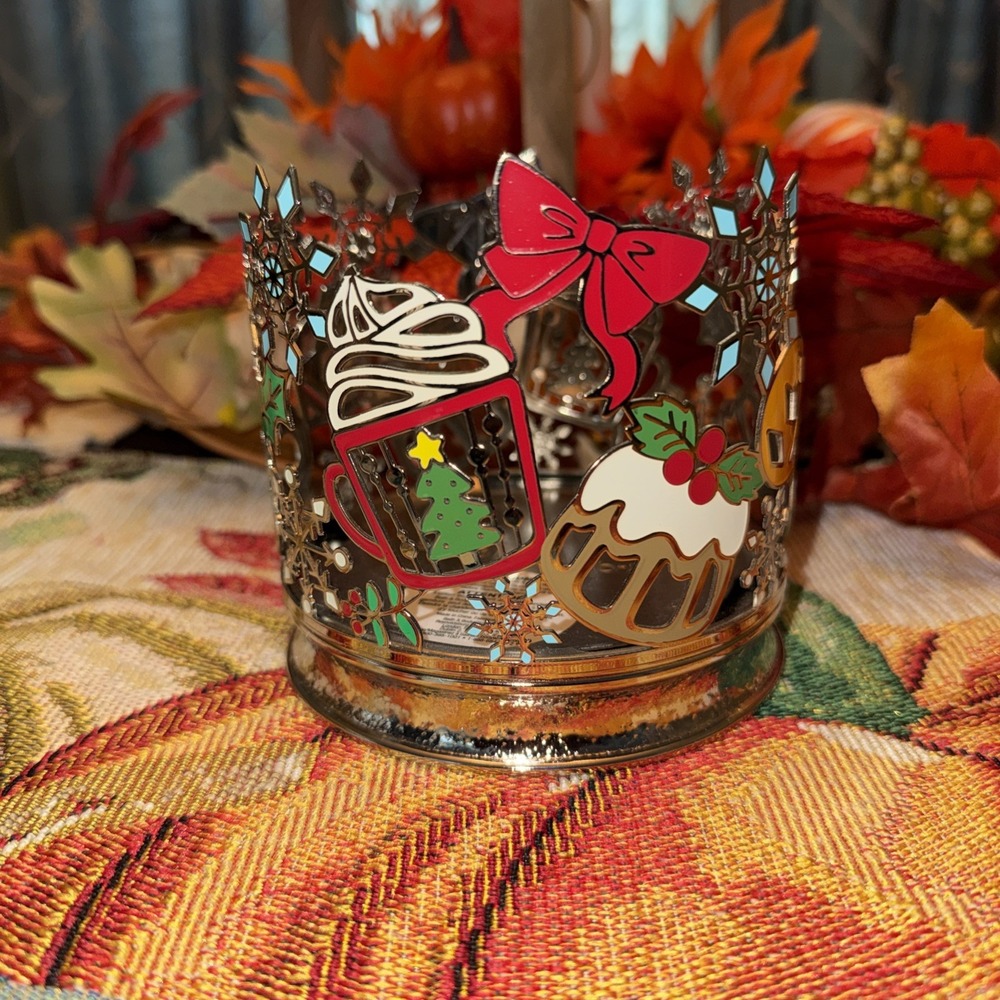 New Bath & Body Works Christmas Sweet Shop 3 Wick Candle Holder Holiday Decor